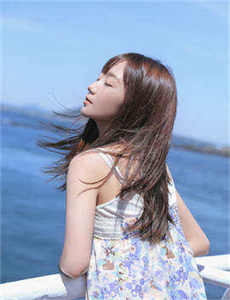 《滑出彩虹》
