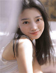 《av2004》