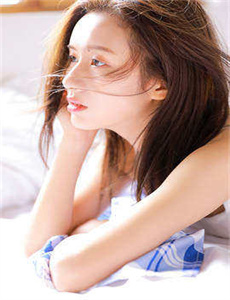 《高中女生》