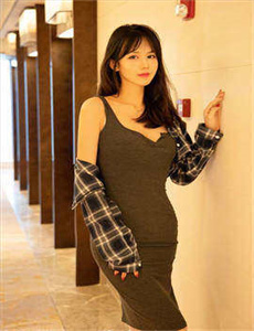 《女收藏家》