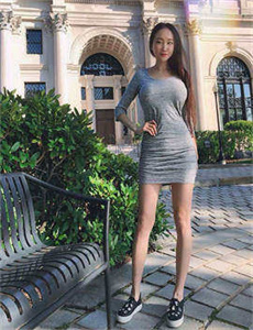 《中国老太卖婬》